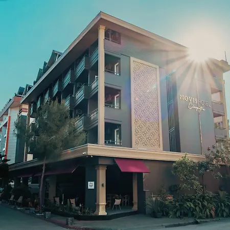 Novis Cleopatra 3*