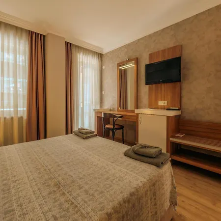 מלון Novis Cleopatra 3*